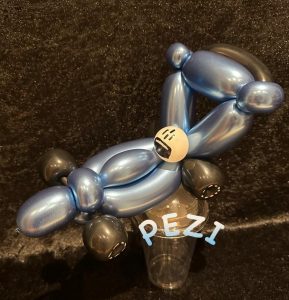 Rennauto mit Fahrer von Pezi