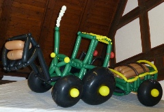 Ballonmodellage - Balloniger Traktor mit Anhänger